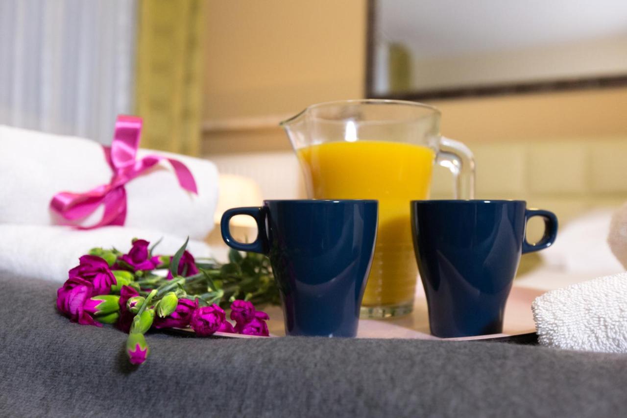 Pcd Aparthotel Wola Варшава Екстериор снимка