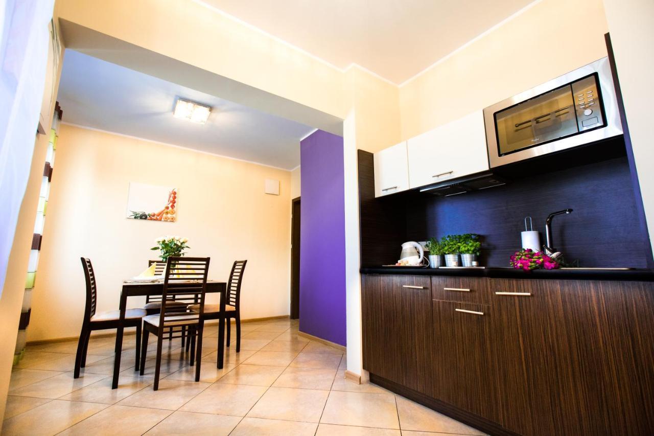 Pcd Aparthotel Wola Варшава Екстериор снимка