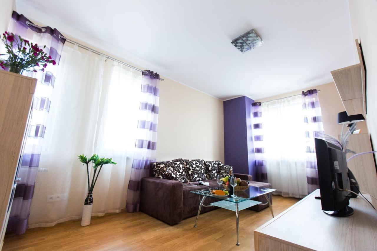 Pcd Aparthotel Wola Варшава Екстериор снимка